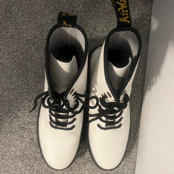 DOC MARTENS WHITE - Picture 2 of 4